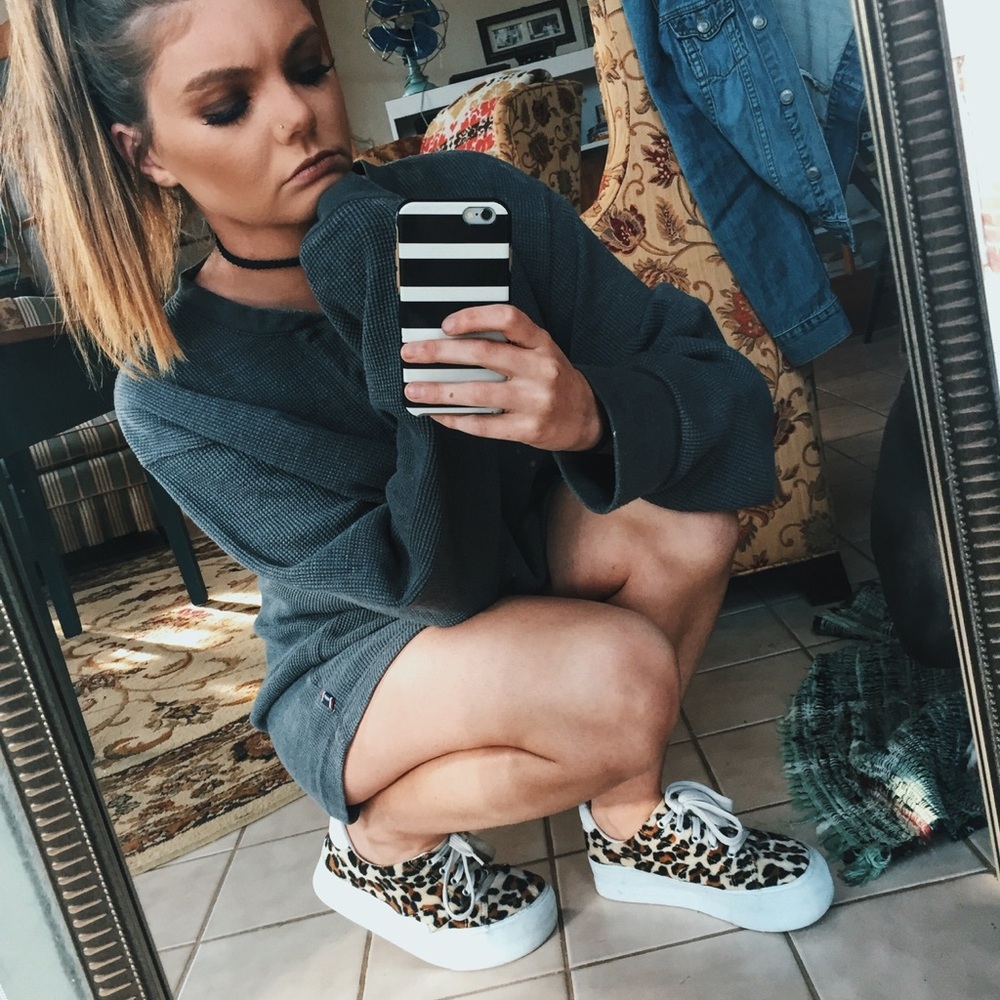 Vintage 90’s platform sneakers women’s size 7.5